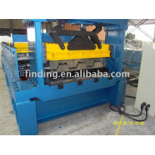 Steel roof/wall forming machine